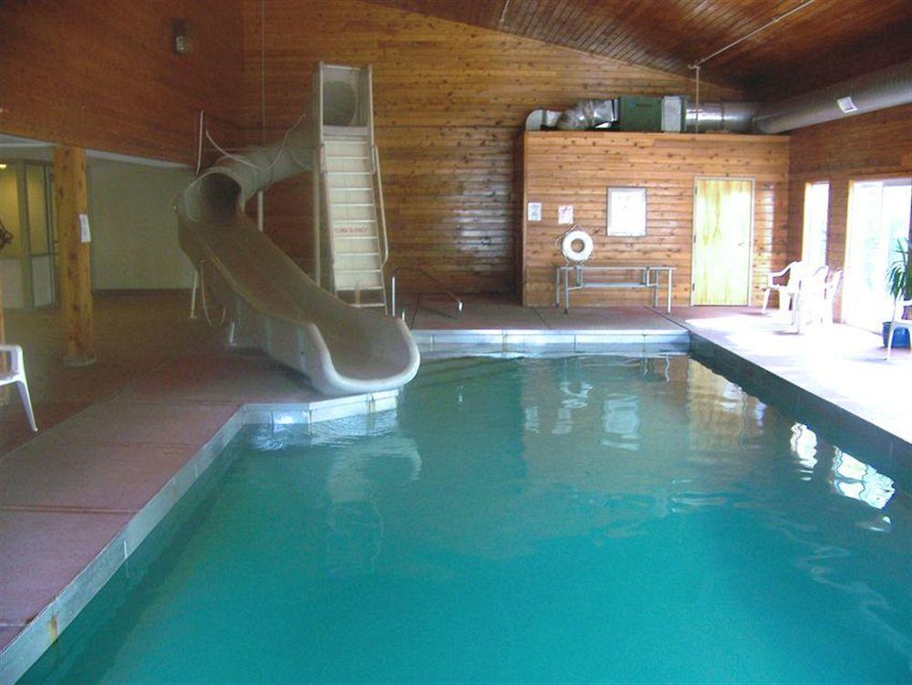 Baymont By Wyndham Essex Burlington Area Hotel ภายนอก รูปภาพ