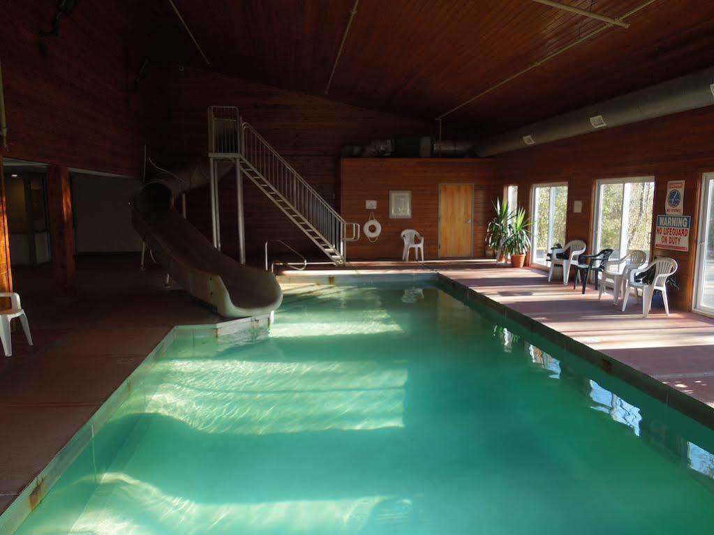 Baymont By Wyndham Essex Burlington Area Hotel ภายนอก รูปภาพ