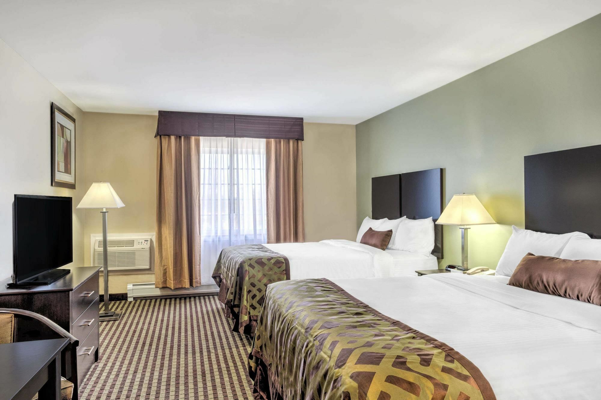 Baymont By Wyndham Essex Burlington Area Hotel ภายนอก รูปภาพ